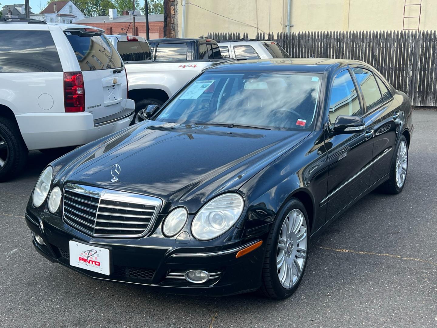 2008 BLACK /Black Leather Mercedes-Benz E-Class E350 Luxury (WDBUF87X48B) with an 3.5L V6 DOHC 24V engine, located at 1018 Brunswick Ave, Trenton, NJ, 08638, (609) 989-0900, 40.240086, -74.748085 - WoW! This Mercedes E-Class is a Black Beauty!! Just Serviced and Detailed and ready for the next driver who will appreciate this vehicle! A real nice Mercedes E 350 4-matic. Financing available - Photo#7